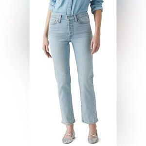 Levi's Women's Light Blue Straight Leg Jeans